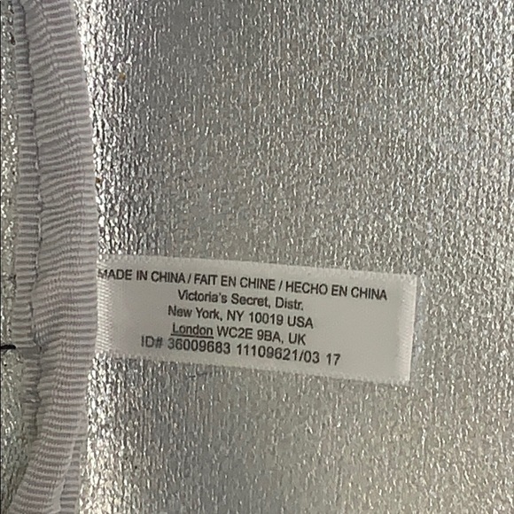 Victoria’s Secret tote white large leather bag. - Picture 7 of 8